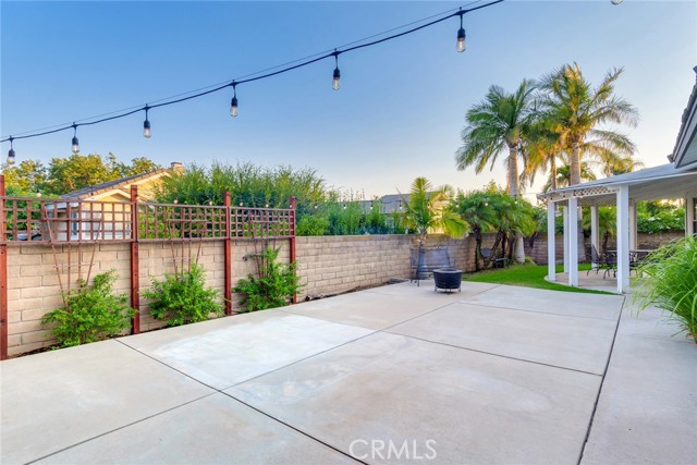 1648 Danbrook Place, Upland CA: https://media.crmls.org/medias/55920abc-bd68-4dc4-becc-9618b55fc740.jpg