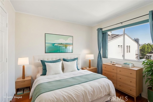 Detail Gallery Image 15 of 37 For 12390 Chandler Bld #J,  Valley Village,  CA 91607 - 3 Beds | 2/1 Baths