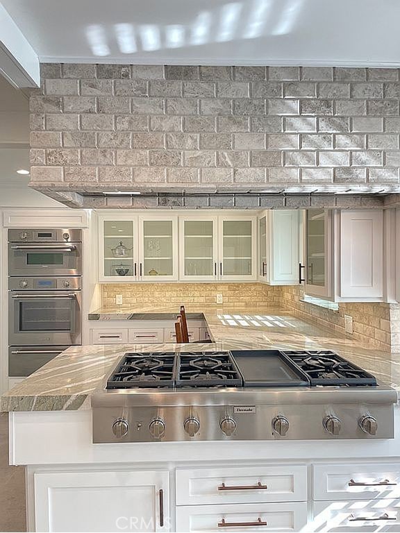 Detail Gallery Image 8 of 37 For 4217 Cedar, Long Beach,  CA 90807 - 4 Beds | 6 Baths