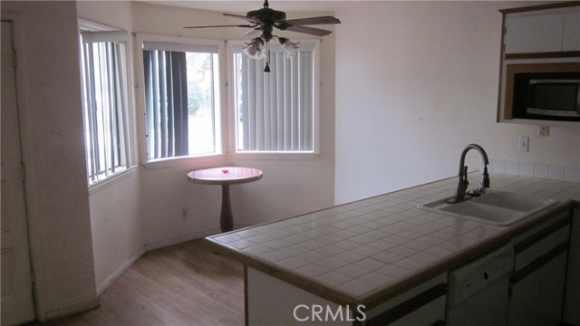 Photo #3: SW23167370 Listing 