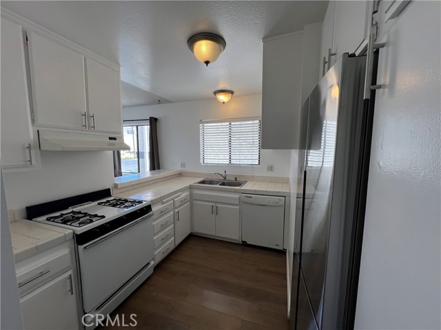 Detail Gallery Image 2 of 23 For 33882 Alcazar Dr #B,  Dana Point,  CA 92629 - 2 Beds | 1 Baths