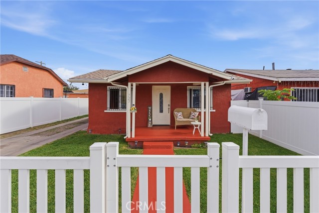 Front Image Thumbnail for CRDW26087782