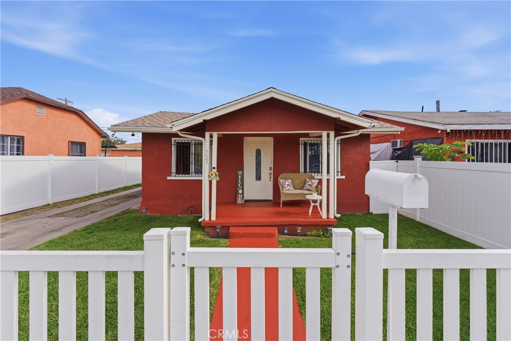 723 E 110th