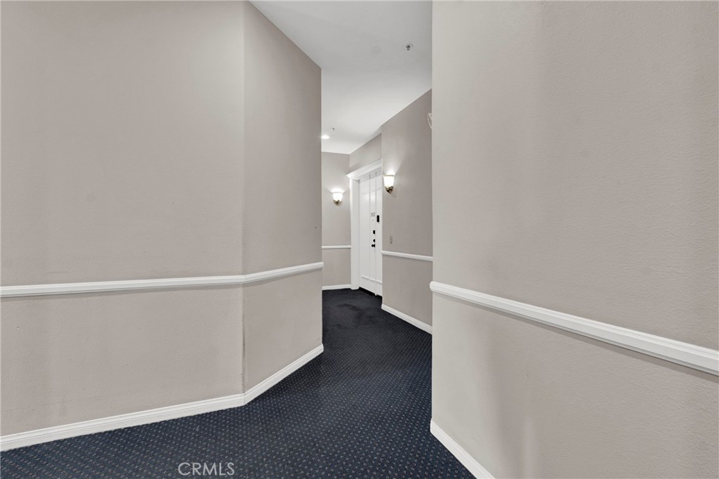 https://media.crmls.org/medias/5592cea6-2291-45ea-ae6c-916acc0d9afd.jpg?preset=X-Large