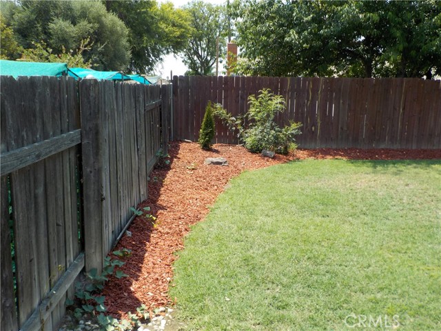 1676 Dumbarton Avenue, San Bernardino CA: https://media.crmls.org/medias/5592f399-732e-49de-938b-4c750b67185f.jpg