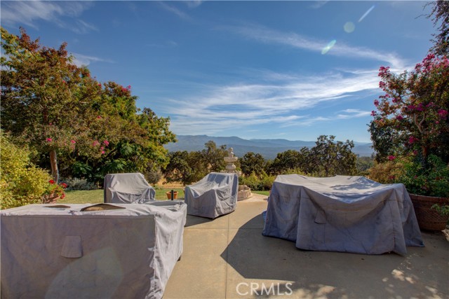 Detail Gallery Image 8 of 41 For 5309 Allred Rd, Mariposa,  CA 95338 - 3 Beds | 2 Baths