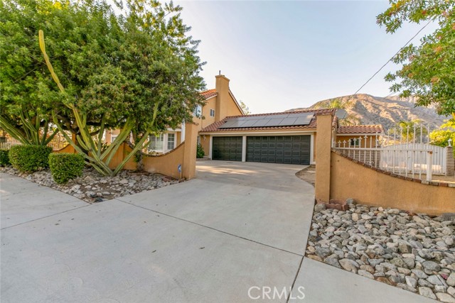 11417 Mount Gleason Avenue, Tujunga CA: https://media.crmls.org/medias/559338ce-facb-4809-8147-4ef9c10b8467.jpg