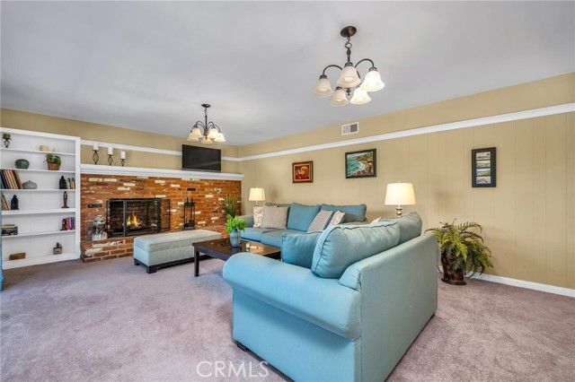 168 Vista Del Parque, Redondo Beach, California 90277, 6 Bedrooms Bedrooms, ,3 BathroomsBathrooms,Residential,Sold,Vista Del Parque,PV22188074