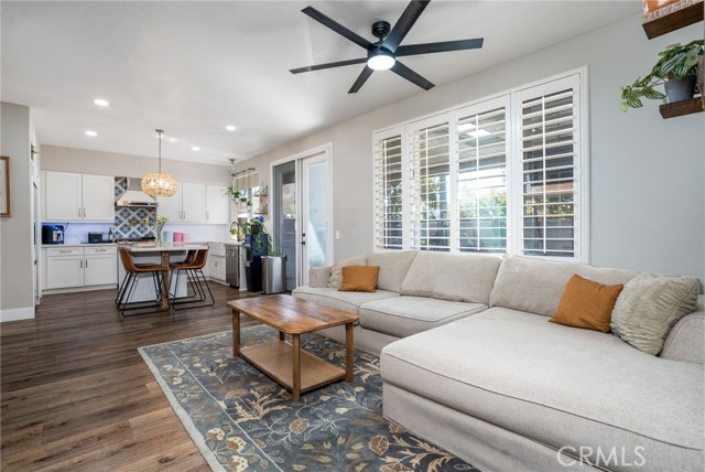 Detail Gallery Image 15 of 50 For 43043 Camino Caruna, Temecula,  CA 92592 - 5 Beds | 2/1 Baths