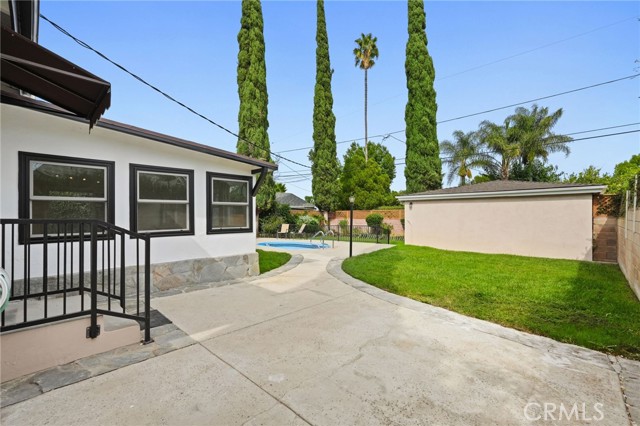 Detail Gallery Image 34 of 37 For 6556 Corbin Ave, Reseda,  CA 91335 - 4 Beds | 2 Baths