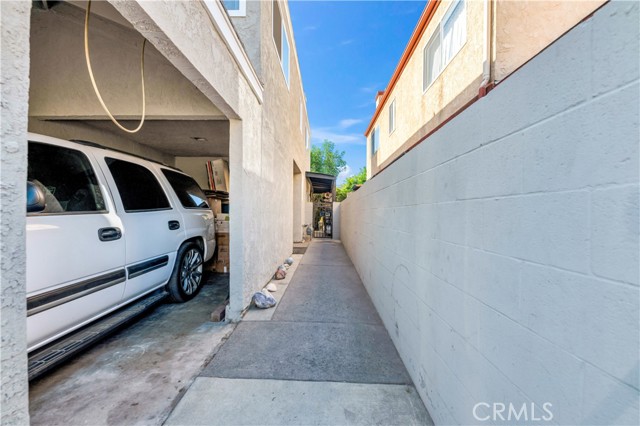 Detail Gallery Image 2 of 23 For 16503 Joy St, Lake Elsinore,  CA 92530 - 3 Beds | 2/1 Baths