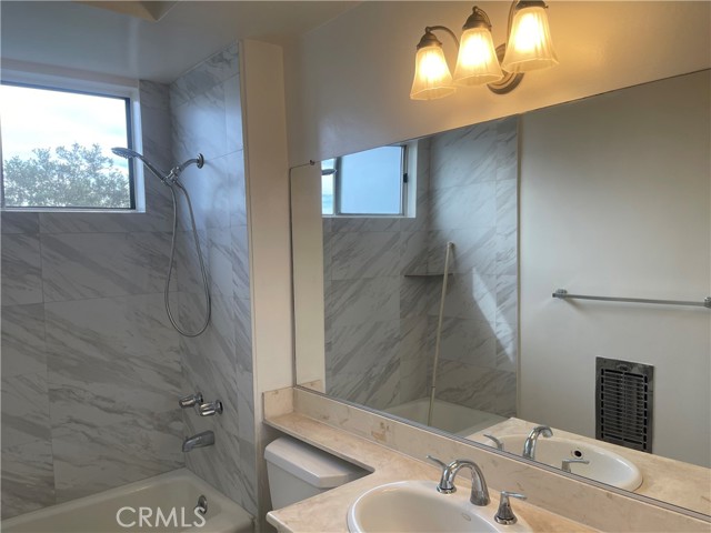 Detail Gallery Image 8 of 25 For 972 E California Bld #306,  Pasadena,  CA 91106 - 2 Beds | 2 Baths