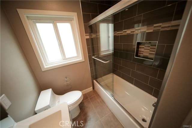 Detail Gallery Image 13 of 19 For 6007 Coldbrook, Lakewood,  CA 90713 - 3 Beds | 2 Baths