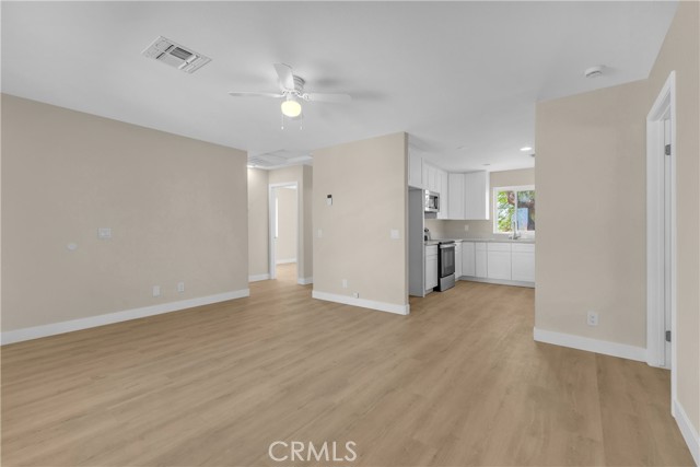 Image 5 of 39 For 1341 Beach Club Drive