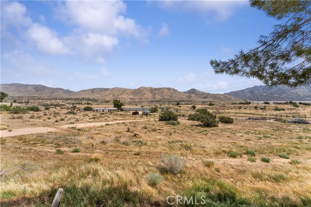 Detail Gallery Image 24 of 44 For 6367 Arrowhead Lake Rd, Hesperia,  CA 92345 - 6 Beds | 4 Baths