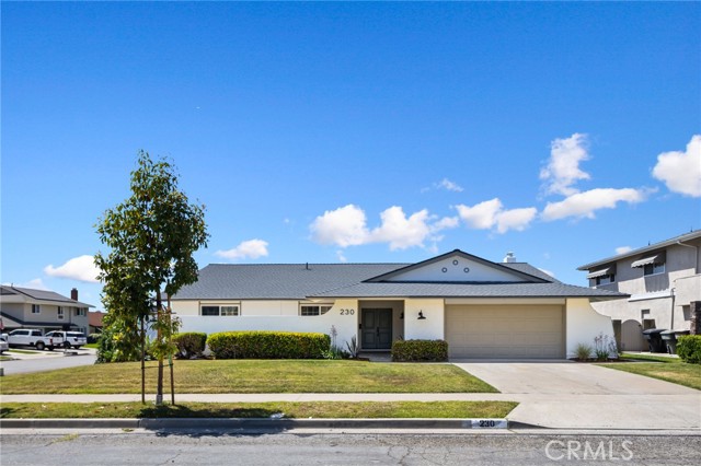 Detail Gallery Image 1 of 14 For 230 Gila Way, Placentia,  CA 92870 - 4 Beds | 2/1 Baths