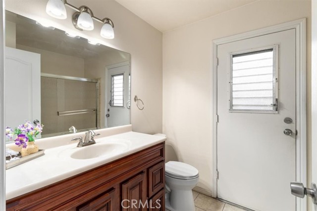 Detail Gallery Image 23 of 47 For 2909 S Rita Way, Santa Ana,  CA 92704 - 6 Beds | 4 Baths