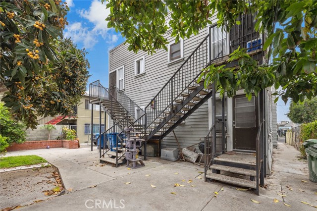 1631 W 11th Place, Los Angeles CA: https://media.crmls.org/medias/55992224-f22a-4236-a3ea-4e023b6bd0e2.jpg
