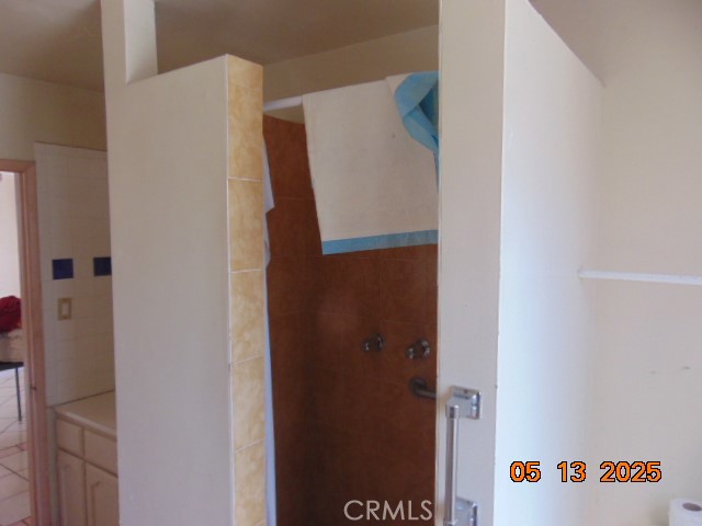 Image 15 of 24 For 20534 Pioneer Boulevard