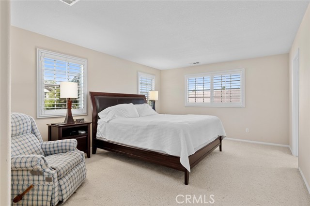 Detail Gallery Image 6 of 61 For 332 Sagehen Ct, Corona,  CA 92878 - 4 Beds | 2/1 Baths