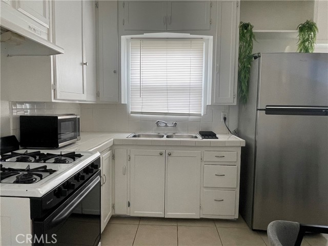 Detail Gallery Image 7 of 20 For 9719 Belmont St #9719 1/2,  Bellflower,  CA 90706 - 1 Beds | 1 Baths