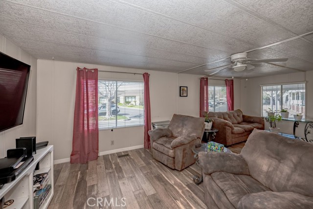 Detail Gallery Image 6 of 22 For 21216 Blue Curl Way #212,  Canyon Country,  CA 91351 - 2 Beds | 2 Baths