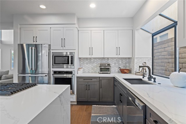 Detail Gallery Image 20 of 55 For 325 E Concord, Placentia,  CA 92870 - 5 Beds | 2/1 Baths