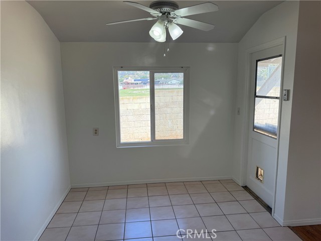 1126 Kings Road, Escondido CA: https://media.crmls.org/medias/559b4274-4fcf-4c60-9abc-ea939565e2d6.jpg