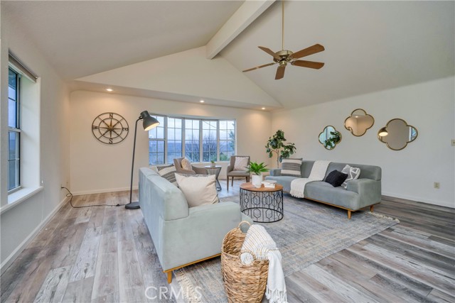 Detail Gallery Image 12 of 25 For 17365 Greenridge Rd, Hidden Valley Lake,  CA 95467 - 3 Beds | 2 Baths