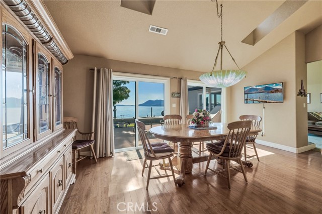 3790 Lakeshore Boulevard, Lakeport CA: https://media.crmls.org/medias/559bff12-4413-48f9-961e-06ad5af597c9.jpg