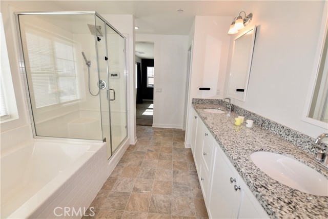 Detail Gallery Image 17 of 33 For 36913 Arezzo Ct, Beaumont,  CA 92223 - 4 Beds | 2/1 Baths