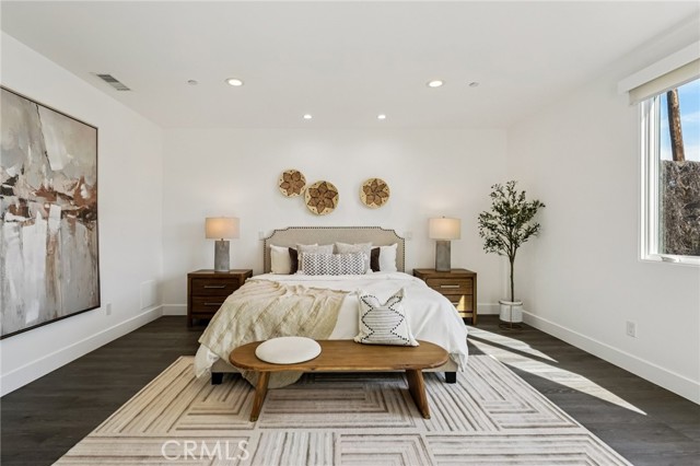Detail Gallery Image 25 of 34 For 542 N Commonwealth Ave, Silver Lake Los Angeles,  CA 90004 - 3 Beds | 2/1 Baths