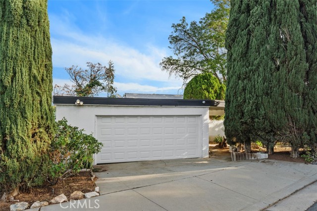 Detail Gallery Image 9 of 41 For 4121 Park View, Riverside,  CA 92501 - 3 Beds | 2/1 Baths