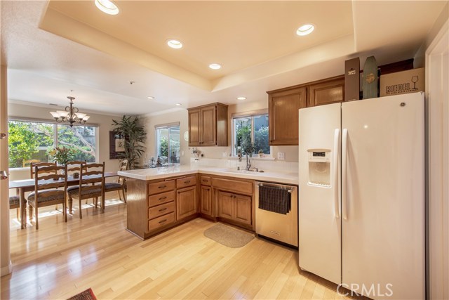 2008 Curtis Avenue, Redondo Beach, California 90278, 4 Bedrooms Bedrooms, ,2 BathroomsBathrooms,Residential,Sold,Curtis,SB17042400