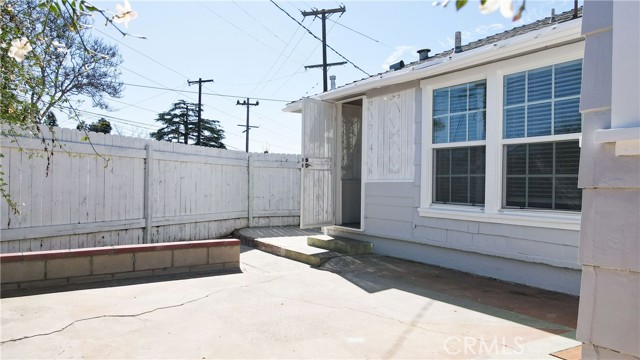 Detail Gallery Image 5 of 16 For 648 S Meridian, Alhambra,  CA 91803 - 3 Beds | 3 Baths