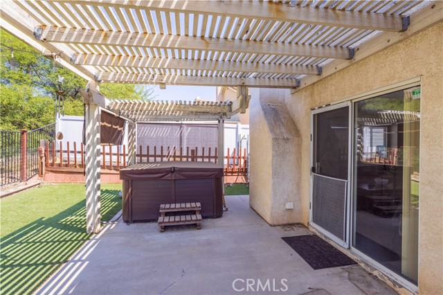 10175 Sycamore Canyon Road, Moreno Valley CA: https://media.crmls.org/medias/55a02789-2dbf-4221-b794-4853d19e0e0a.jpg