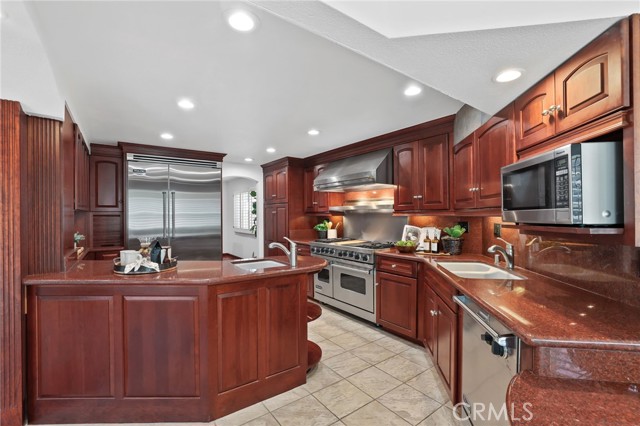10351 Lassen Street, Los Alamitos CA: https://media.crmls.org/medias/55a265ca-37bf-44ac-befd-7af7cc29cf02.jpg