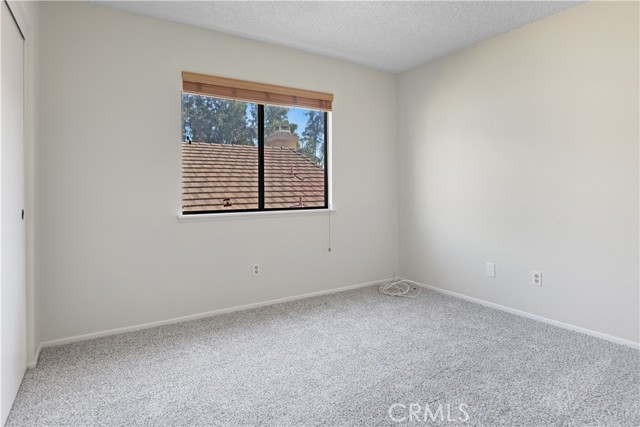 Detail Gallery Image 17 of 26 For 29015 Willow Creek Ln, Highland,  CA 92346 - 4 Beds | 2/1 Baths