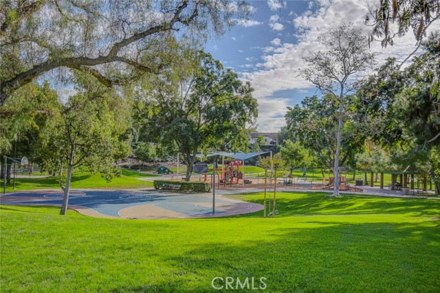 Detail Gallery Image 40 of 44 For 21941 Rimhurst #D,  Lake Forest,  CA 92630 - 2 Beds | 1 Baths