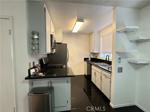 9336 Van Nuys Boulevard, Panorama City CA: https://media.crmls.org/medias/55a4dd01-346e-42e6-8740-e7d9c30624b2.jpg