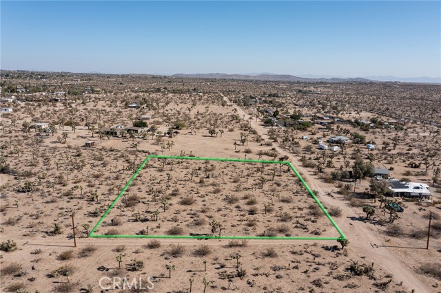 5292 Marvin Drive, Yucca Valley CA: https://media.crmls.org/medias/55a4f08d-c017-4538-8ca5-c2c37f962050.jpg