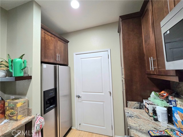 Detail Gallery Image 4 of 17 For 2225 Scholarship, Irvine,  CA 92612 - 2 Beds | 2 Baths