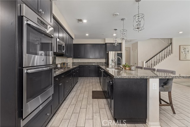 Detail Gallery Image 6 of 50 For 5416 Daytime, Fontana,  CA 92336 - 5 Beds | 3 Baths