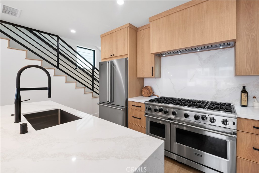 MLS #NP25278961 image #9