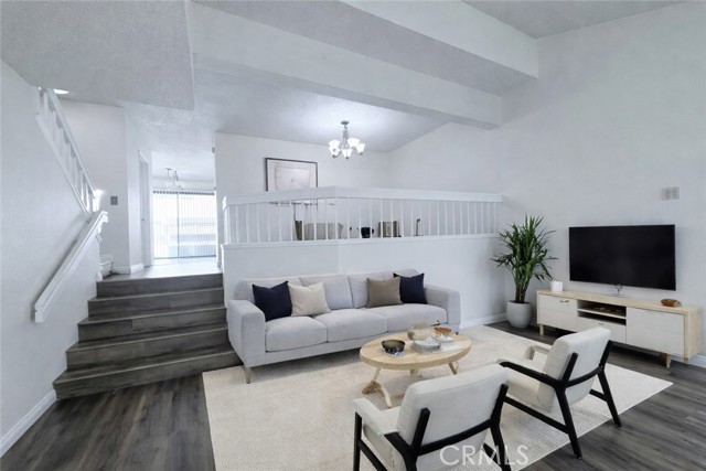 Detail Gallery Image 12 of 38 For 17 Rock Cliff Pl, Phillips Ranch,  CA 91766 - 2 Beds | 2/1 Baths