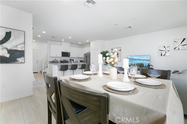 Detail Gallery Image 9 of 26 For 16188 Alamo Ct, Chino,  CA 91708 - 3 Beds | 2/1 Baths