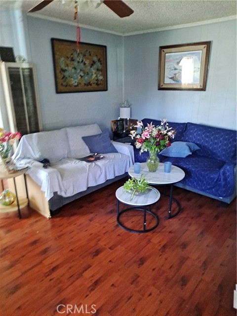 Detail Gallery Image 6 of 12 For 4252 Blanchard, Los Angeles,  CA 90063 - 5 Beds | 2 Baths