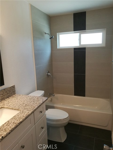 2762 E Saint Andrews Street, Ontario CA: https://media.crmls.org/medias/55a79968-4193-40bd-9c86-4d0c8636d756.jpg