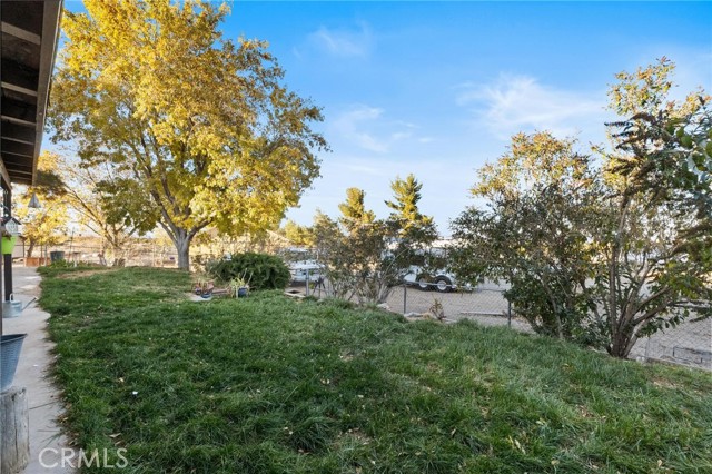 Detail Gallery Image 18 of 19 For 2390 Trinity Rd, Pinon Hills,  CA 92372 - 3 Beds | 2 Baths