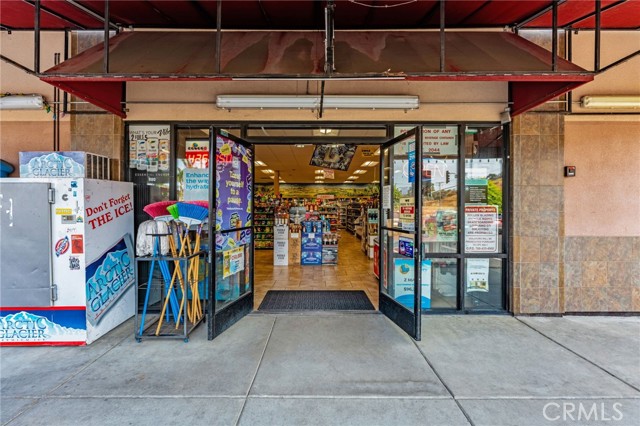 3200 Mission Avenue, Oceanside CA: https://media.crmls.org/medias/55a89c0d-379d-423c-96c0-a4822047b72d.jpg